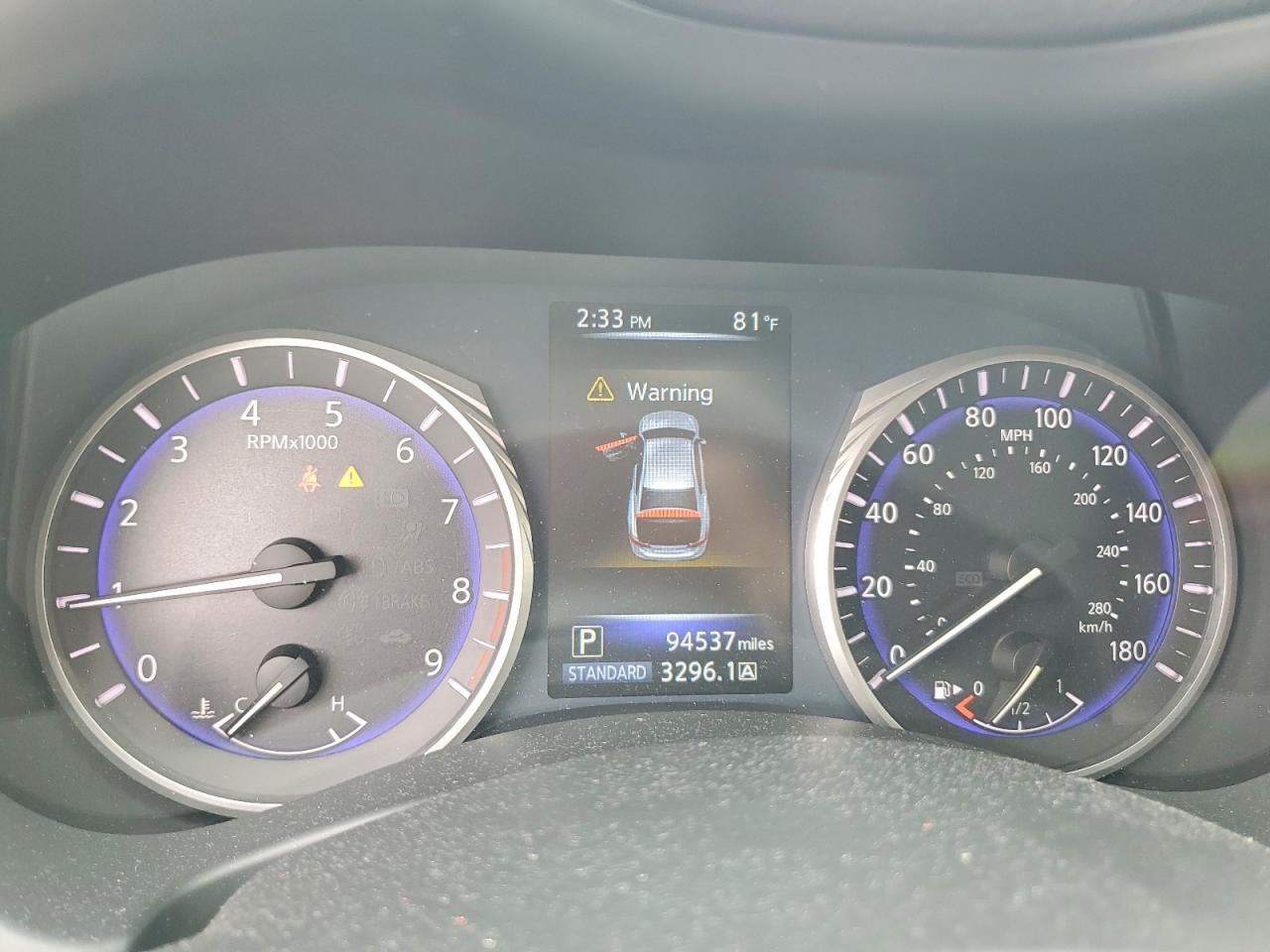 INFINITI Q50 Premium
