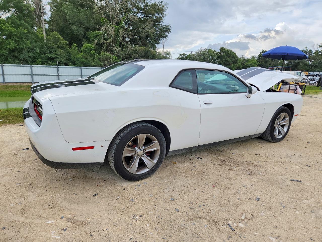 Dodge Challenger Sxt
