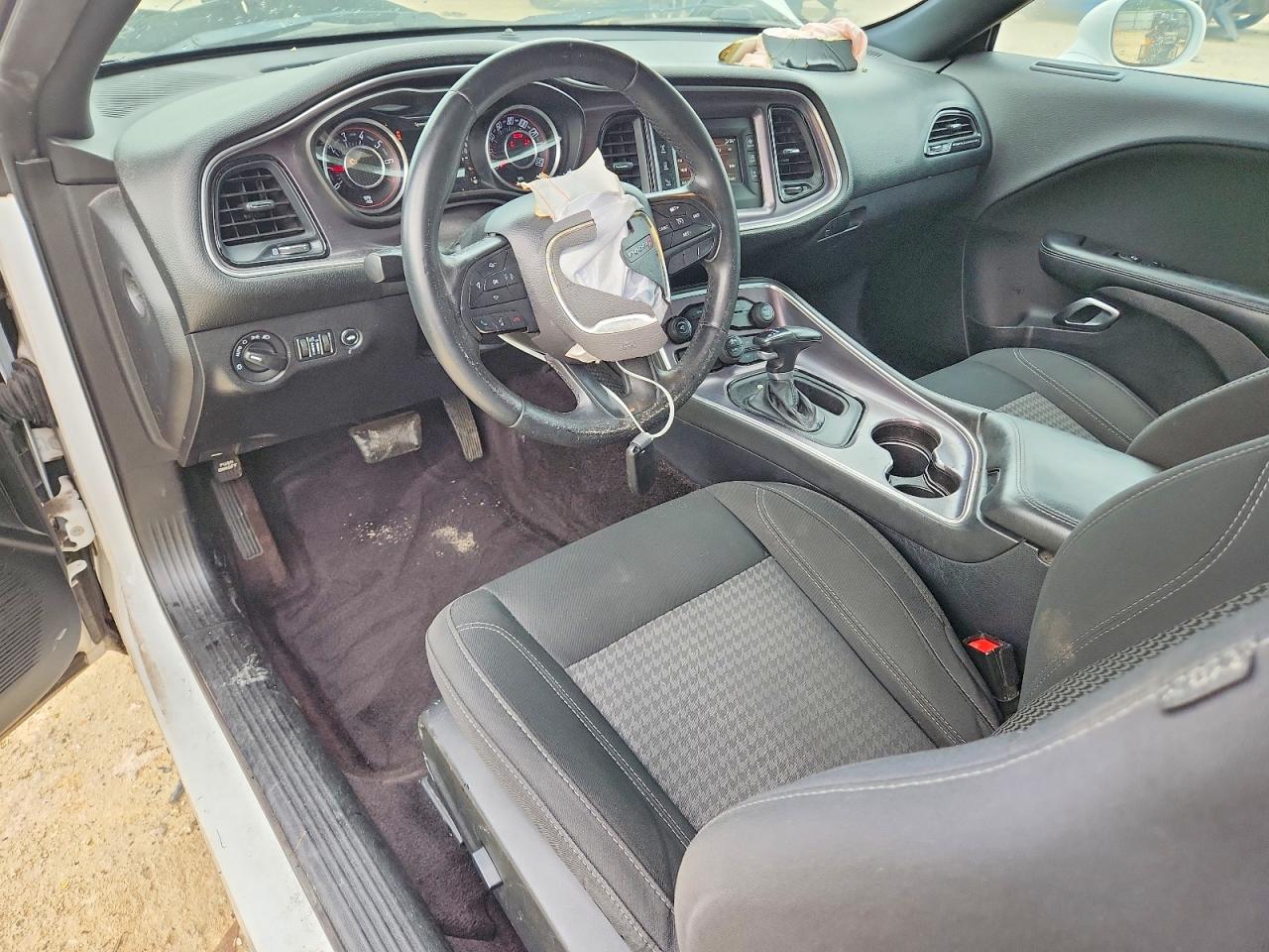 Dodge Challenger Sxt