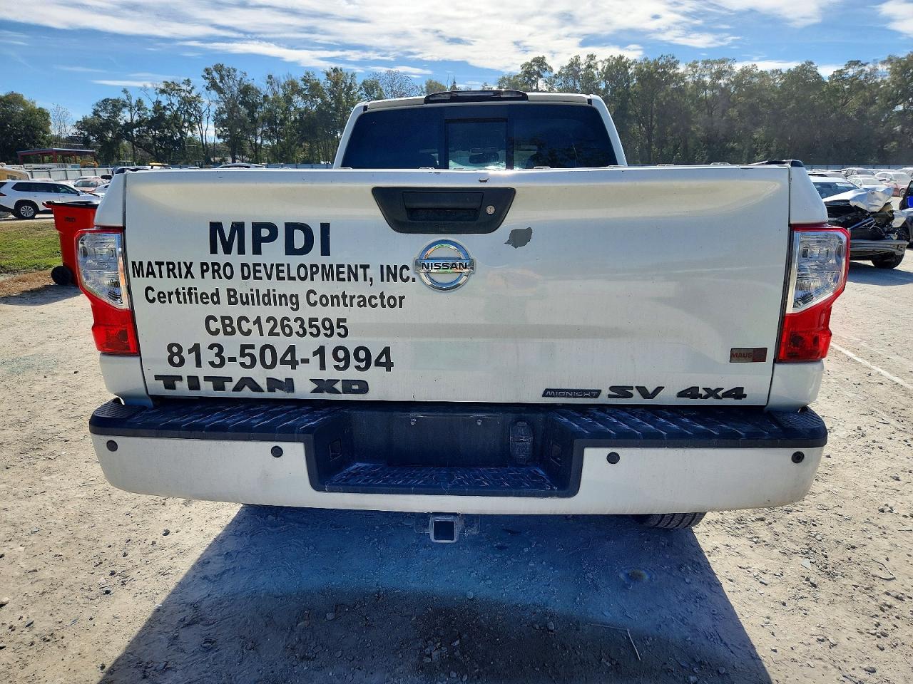 Nissan Titan Sv