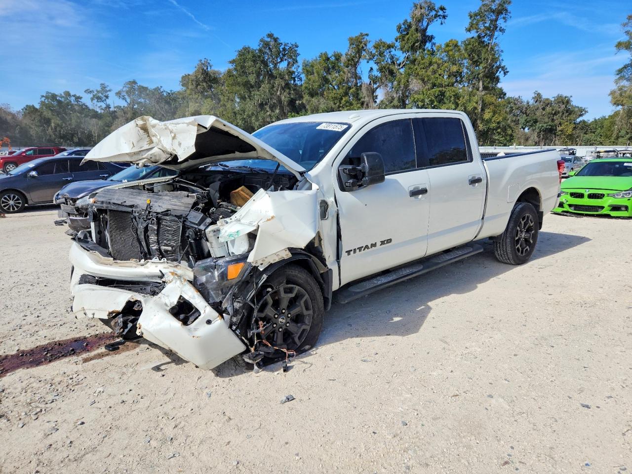 Salvage Nissan Titan Image