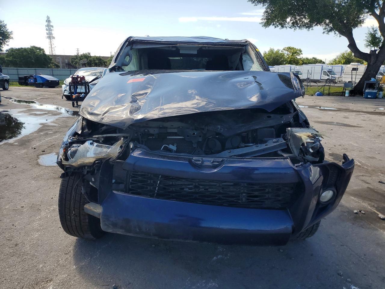 Toyota 4Runner Sr5