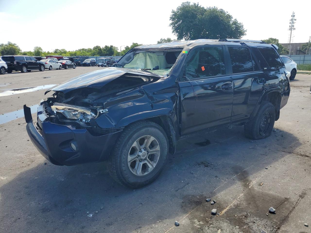 Salvage Toyota 4Runner Image