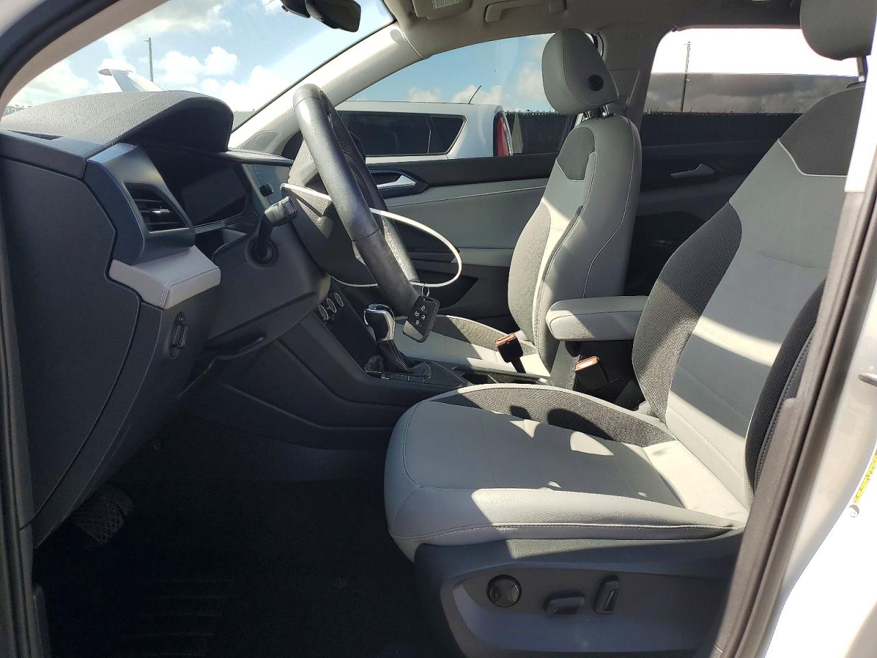 Volkswagen Taos Se