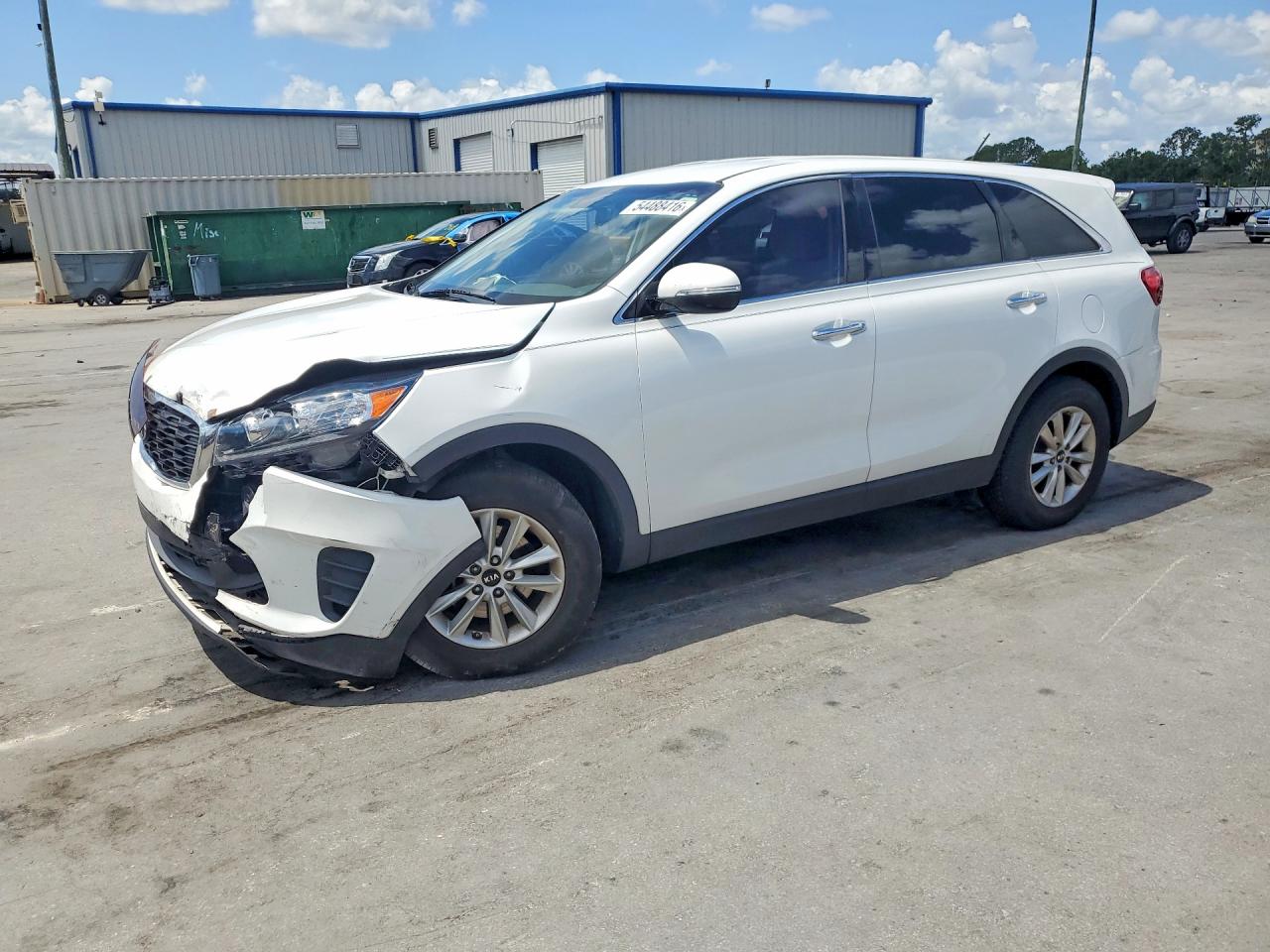 Salvage Kia Sorento Image