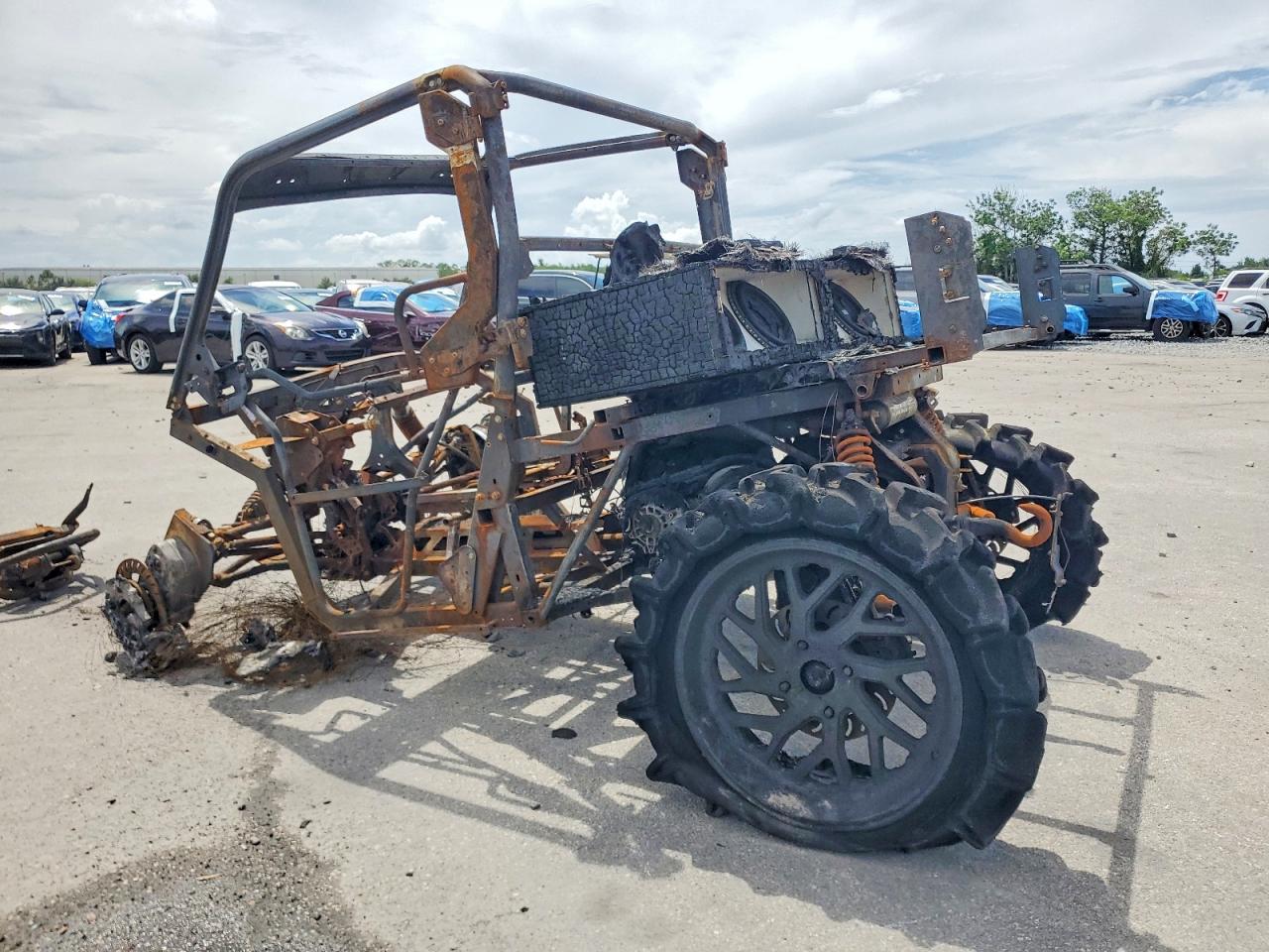 Can-Am Defender