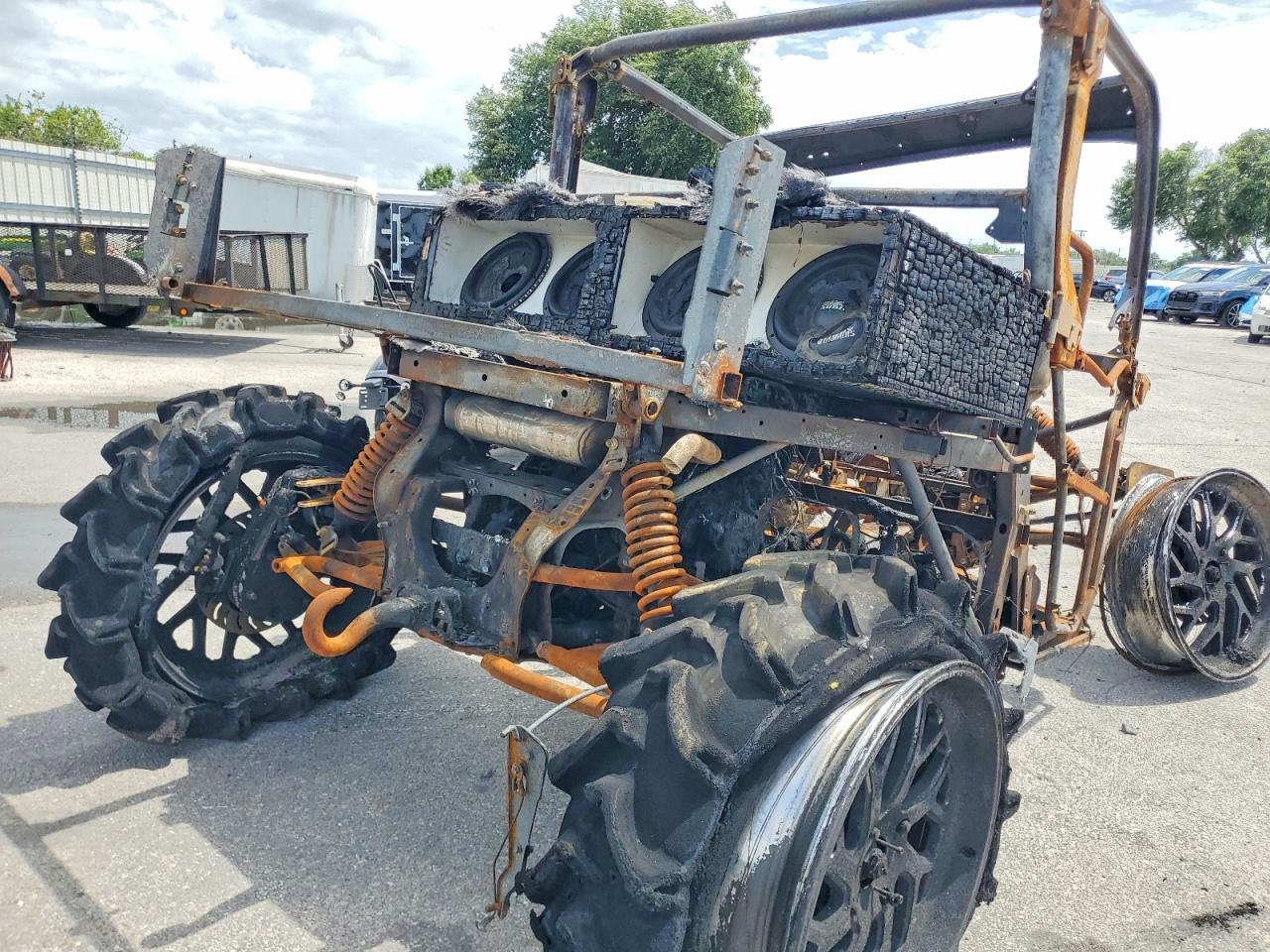 Can-Am Defender