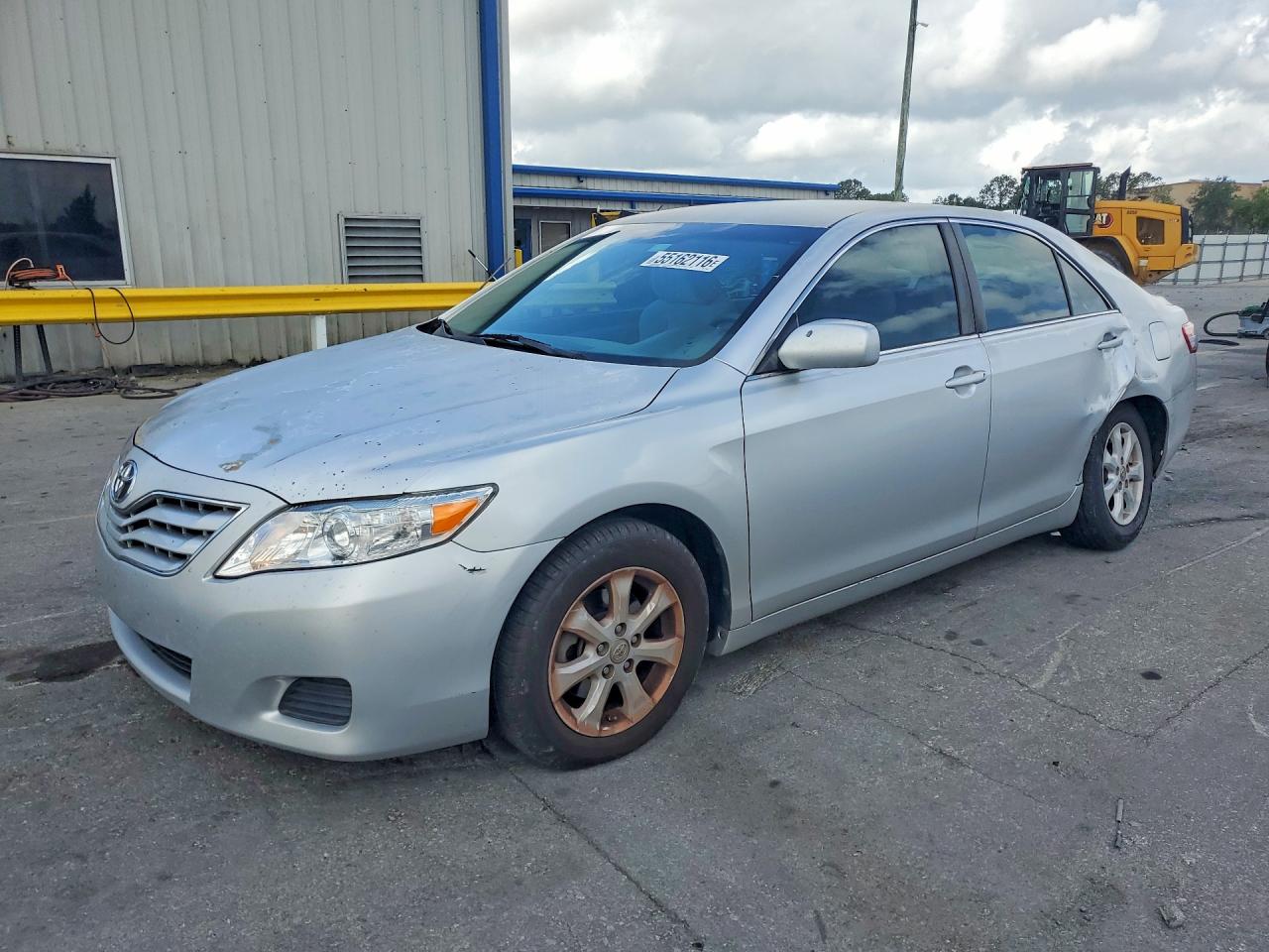 Salvage Toyota Camry Image
