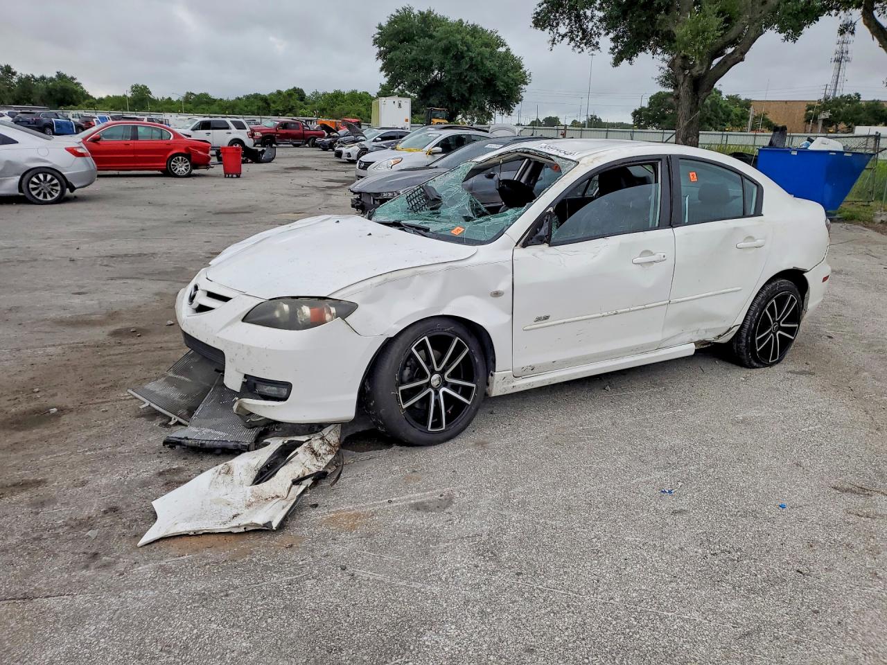 Salvage Mazda Mazda3 Image