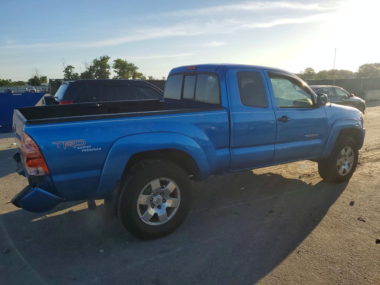 Toyota Tacoma Prerunner Access Cab