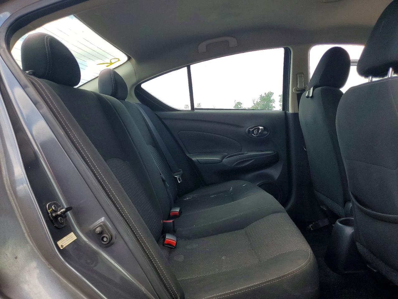 Nissan Versa Sv