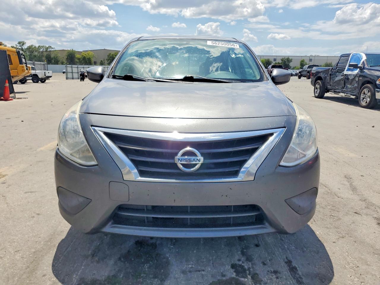 Nissan Versa Sv