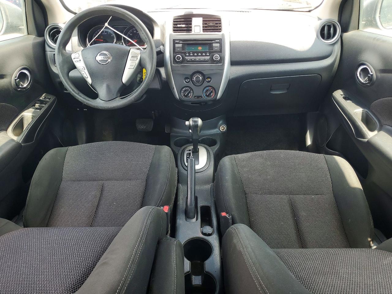 Nissan Versa Sv