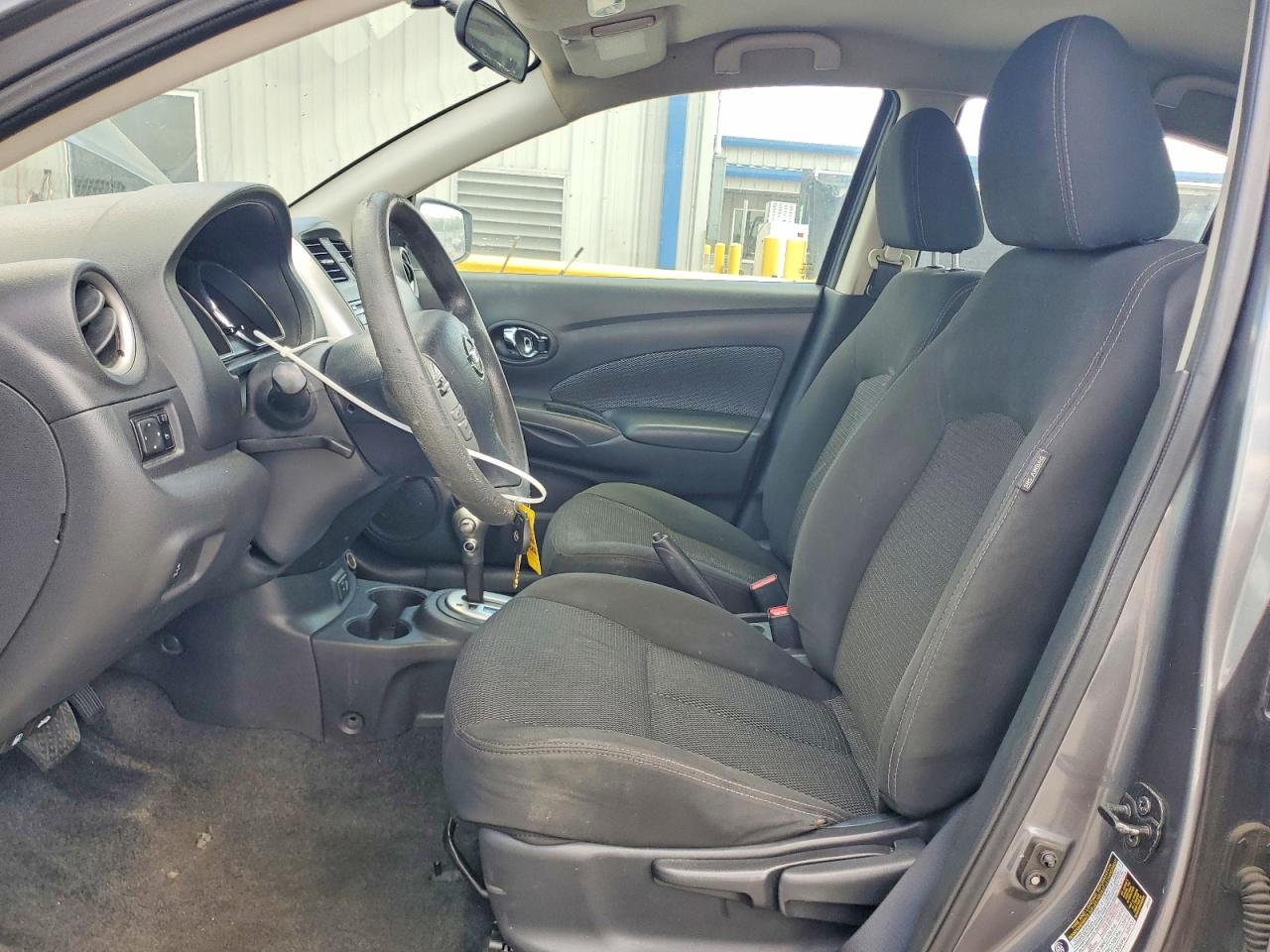 Nissan Versa Sv