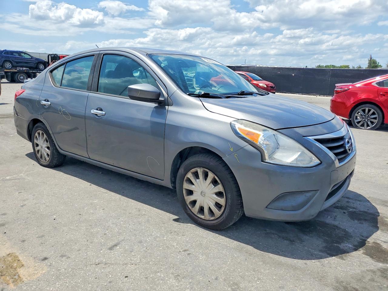 Nissan Versa Sv