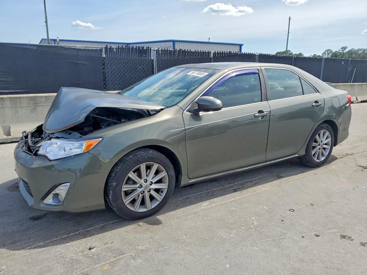 Salvage Toyota Camry Image
