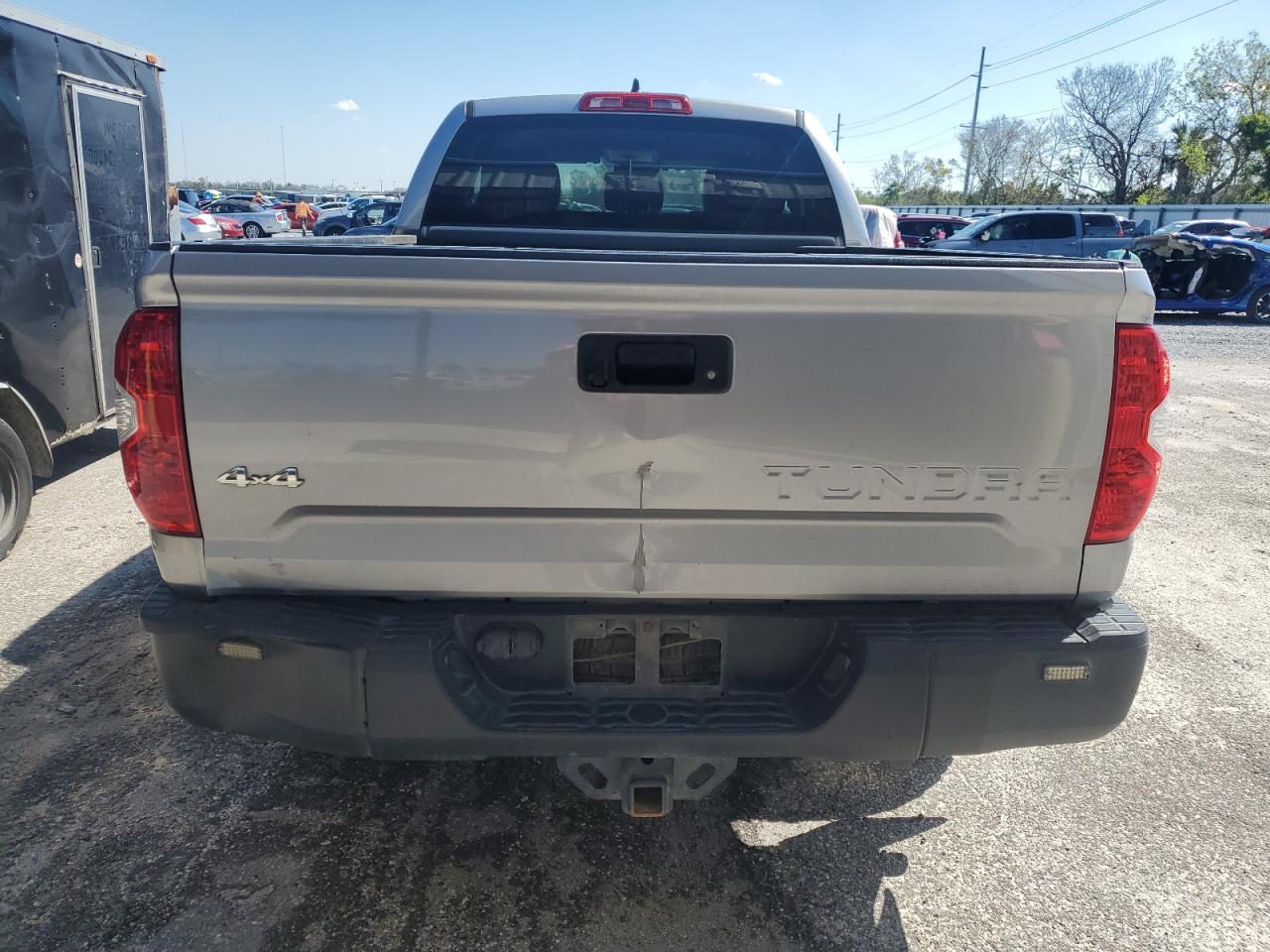 Toyota Tundra Double Cab Sr