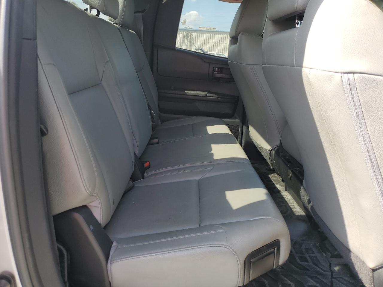 Toyota Tundra Double Cab Sr