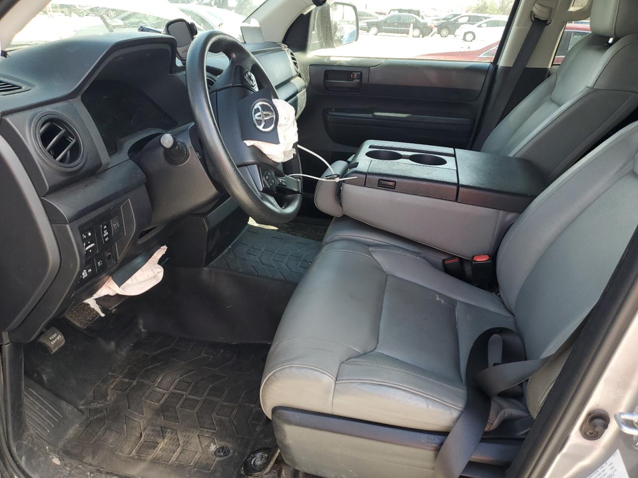 Toyota Tundra Double Cab Sr