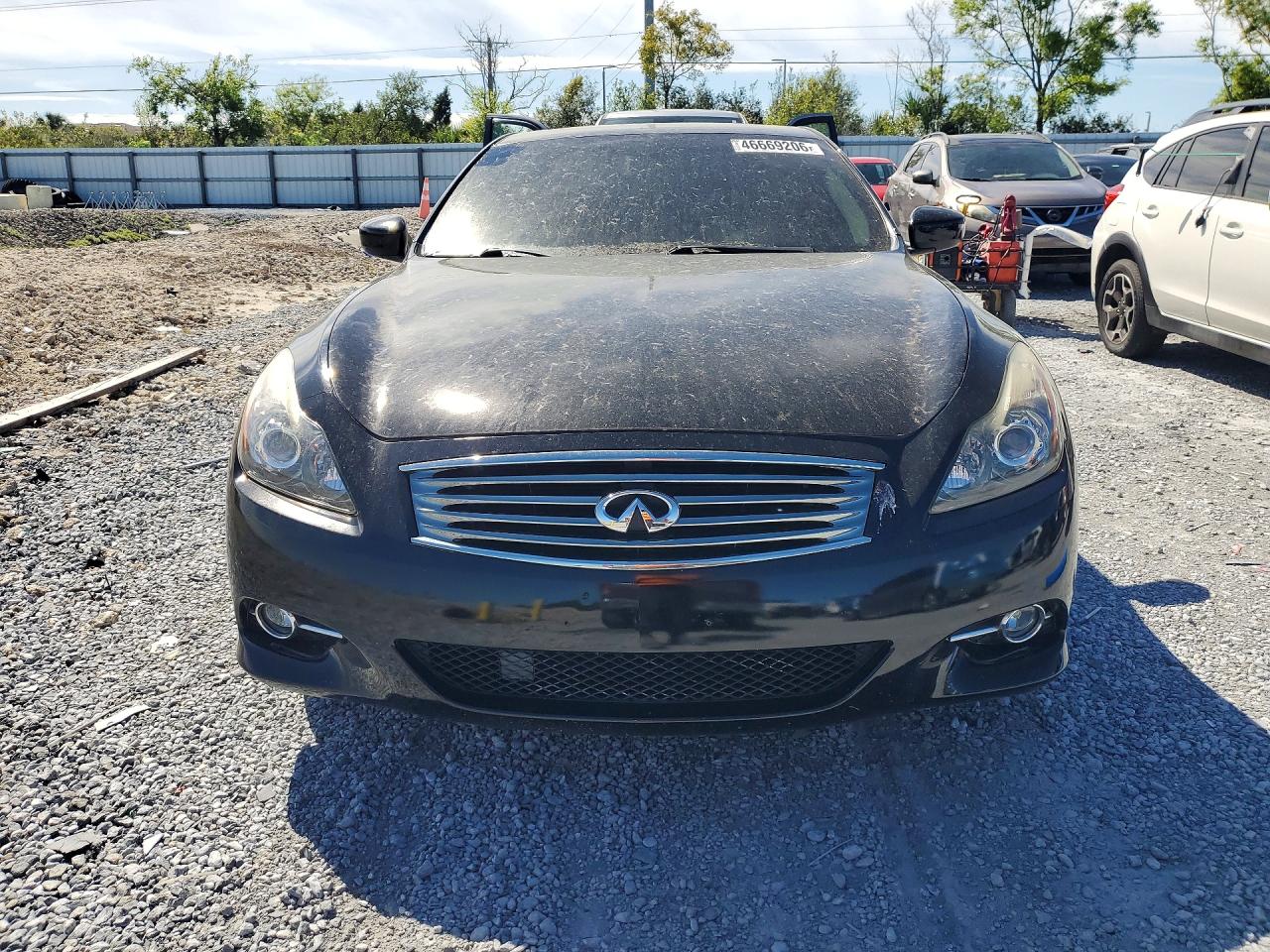 INFINITI Q60 Journey