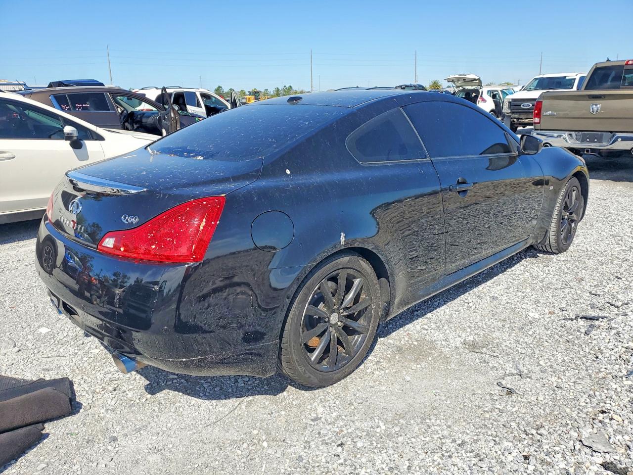 INFINITI Q60 Journey