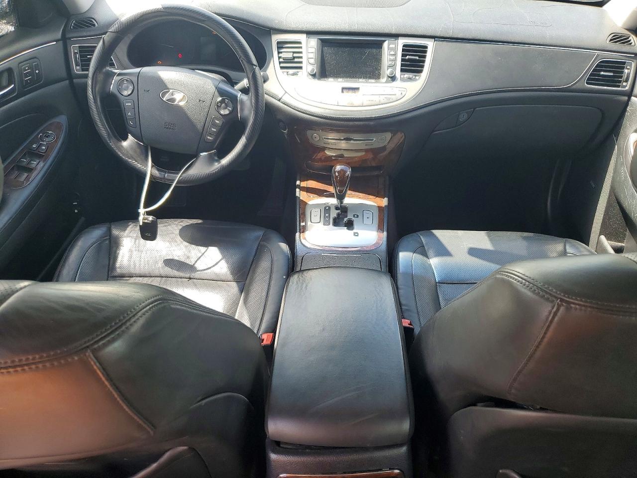 Hyundai Genesis 3.8l