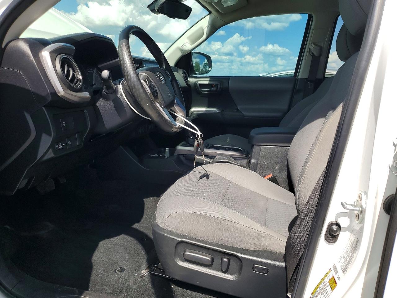 Toyota Tacoma Sr5 V6