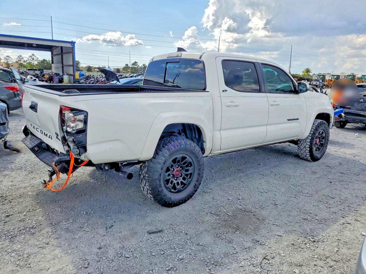 Toyota Tacoma Sr5 V6