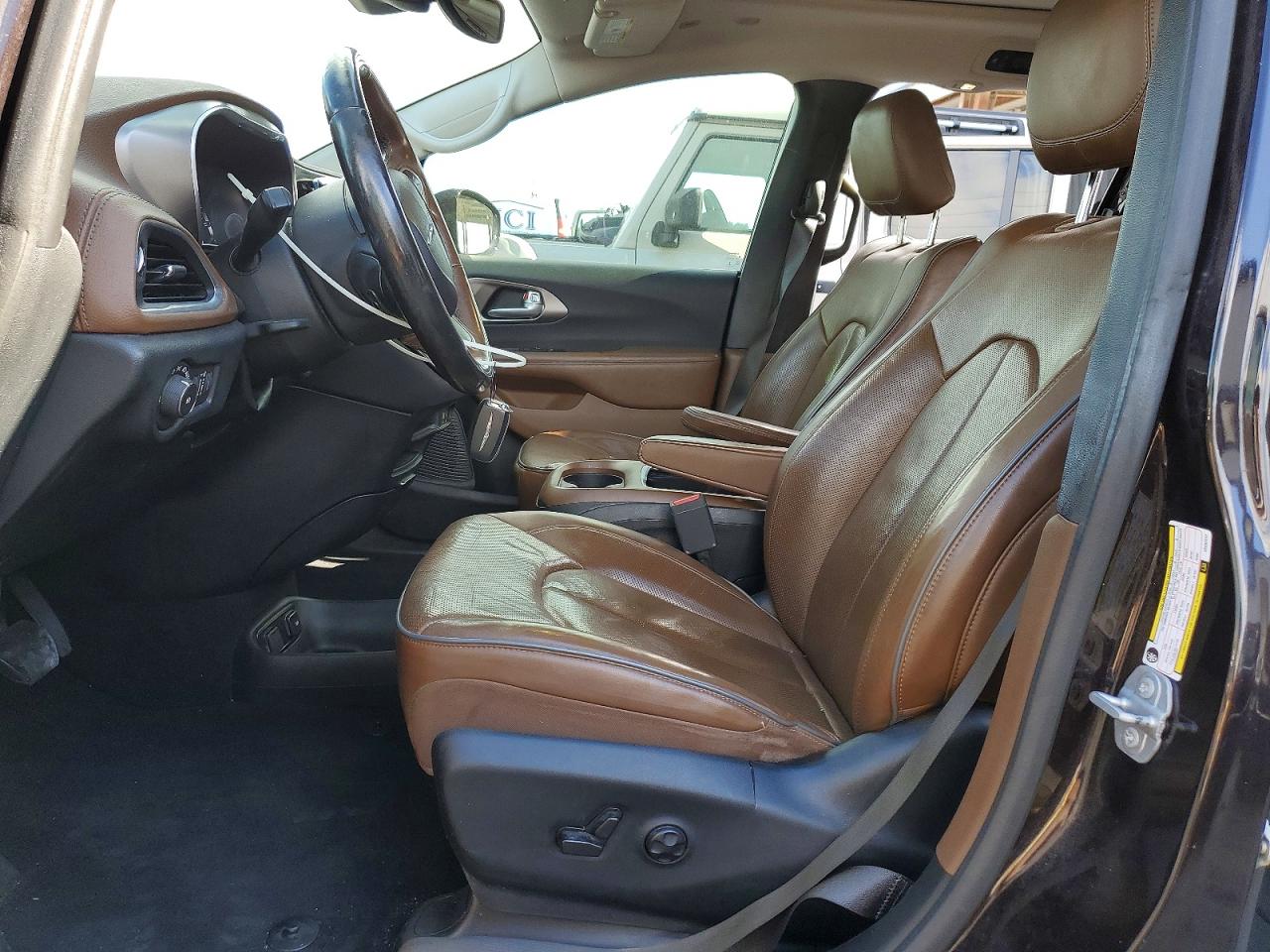 Chrysler Pacifica Limited