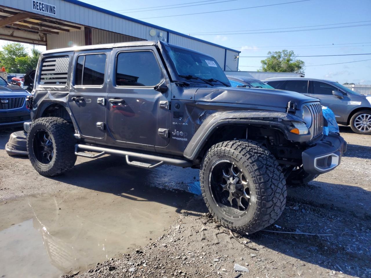 Jeep Wrangler Sahara