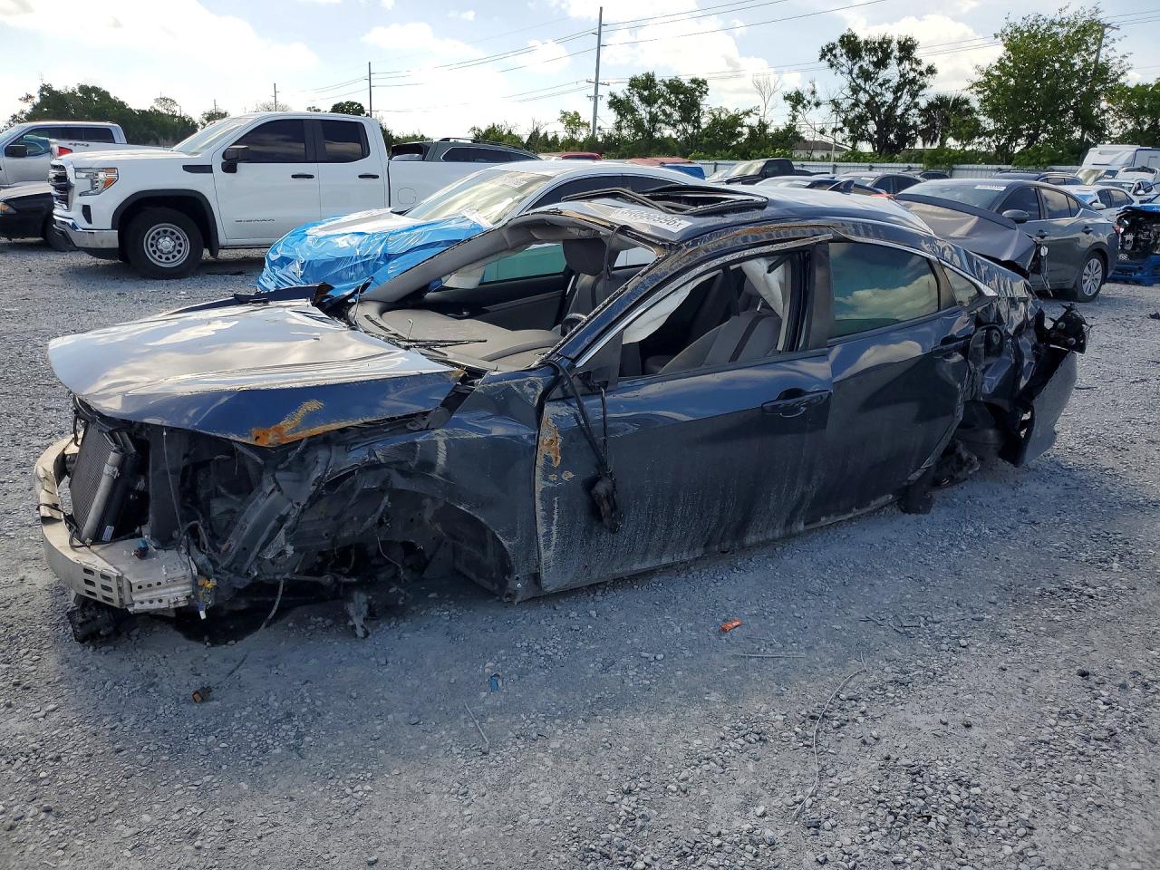 Salvage Honda Civic Image
