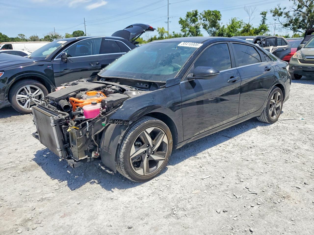 Salvage Hyundai ELANTRA Image