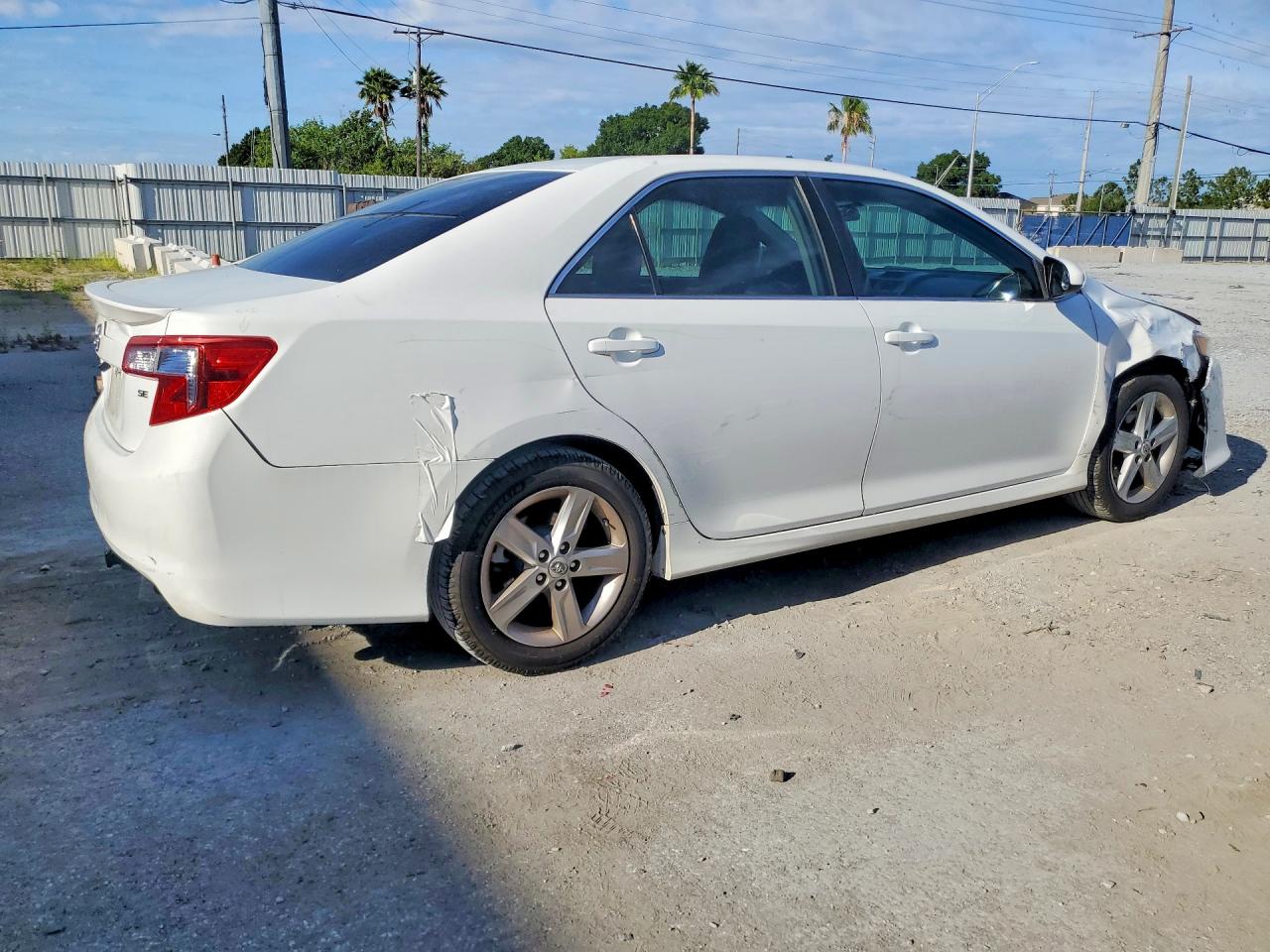 Toyota Camry Se