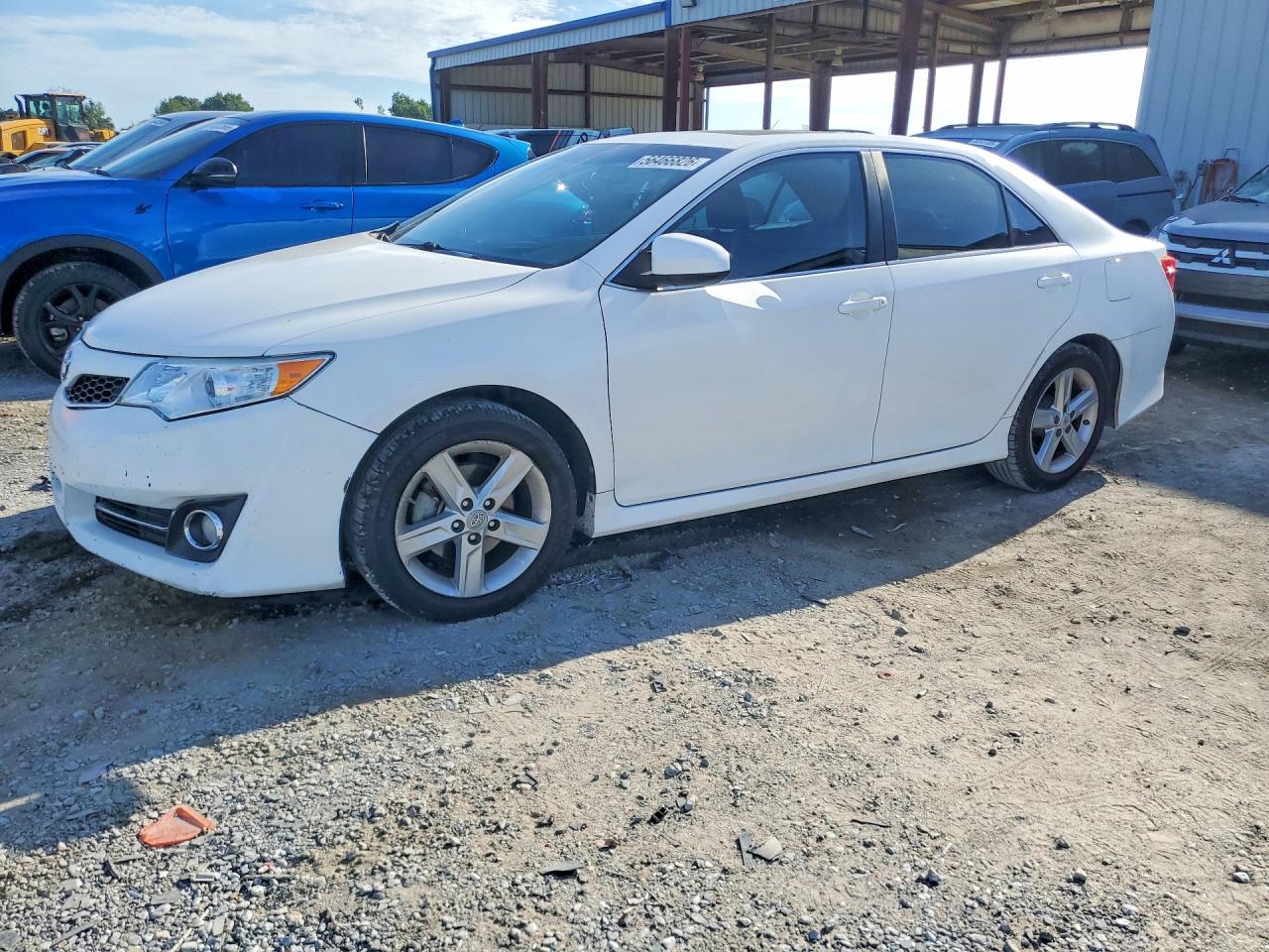 Salvage Toyota Camry Image