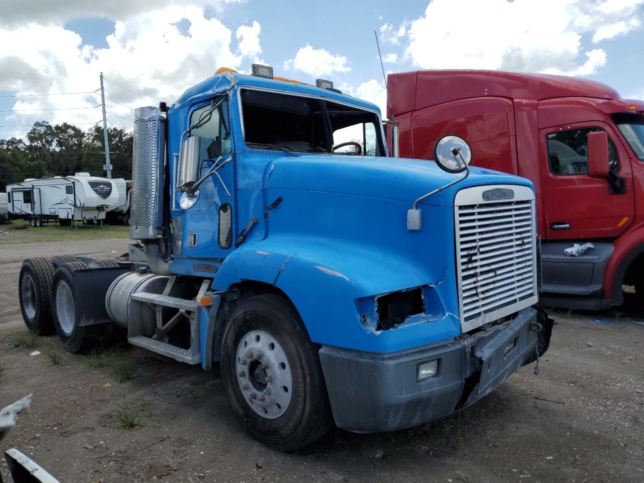 Salvage Freightliner Conventional Image