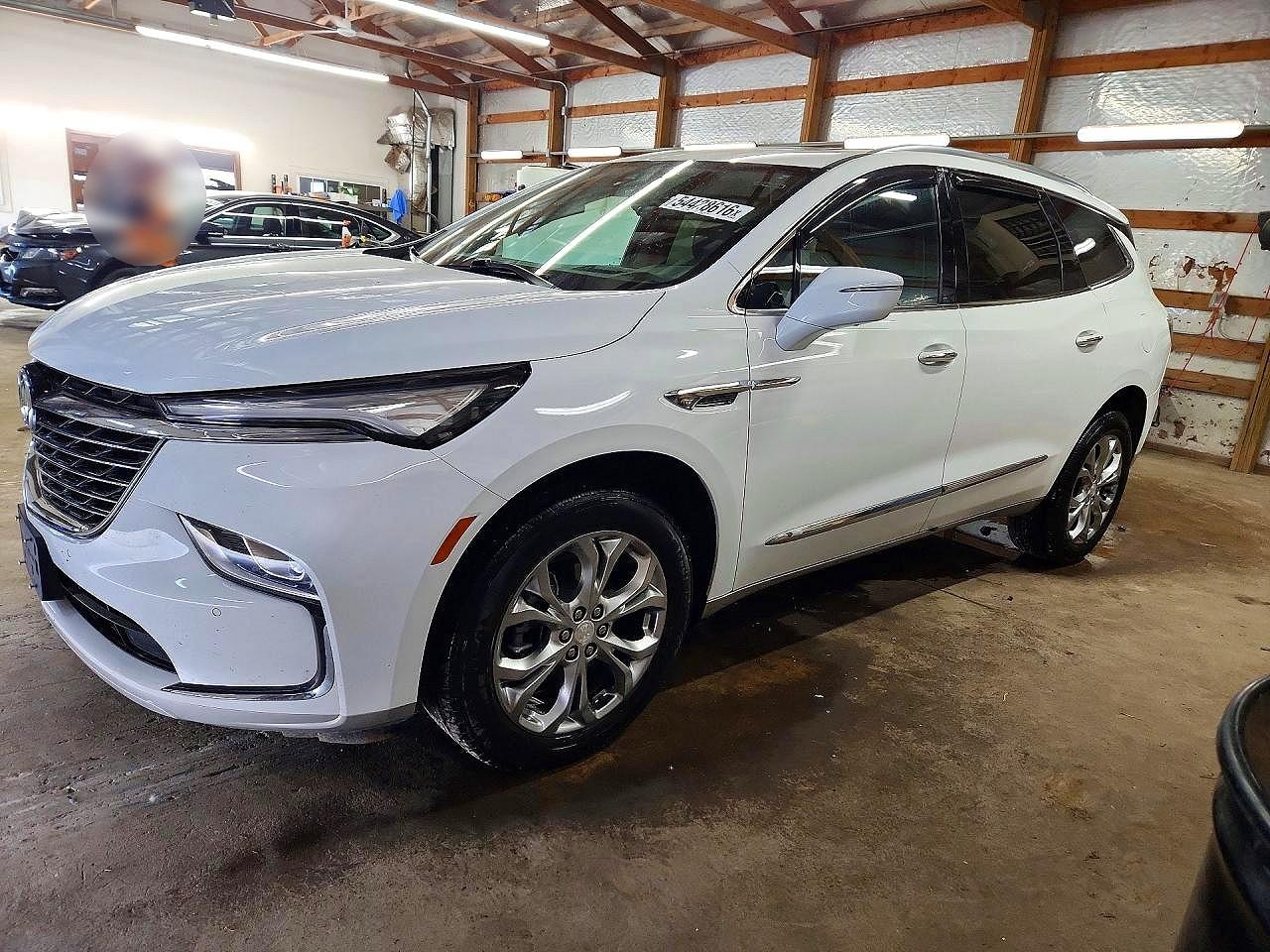 Salvage Buick Enclave Image