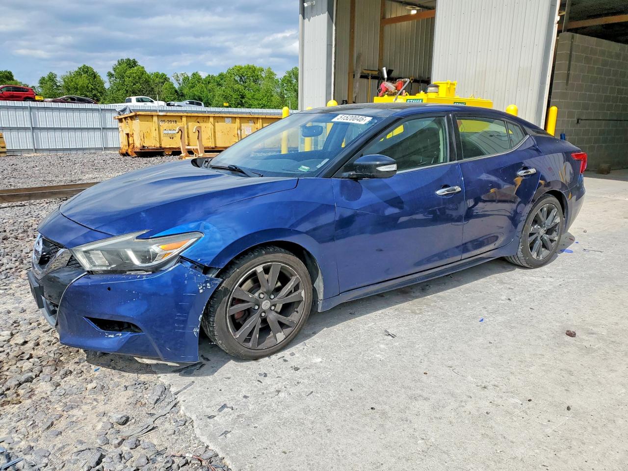 Salvage Nissan Maxima Image
