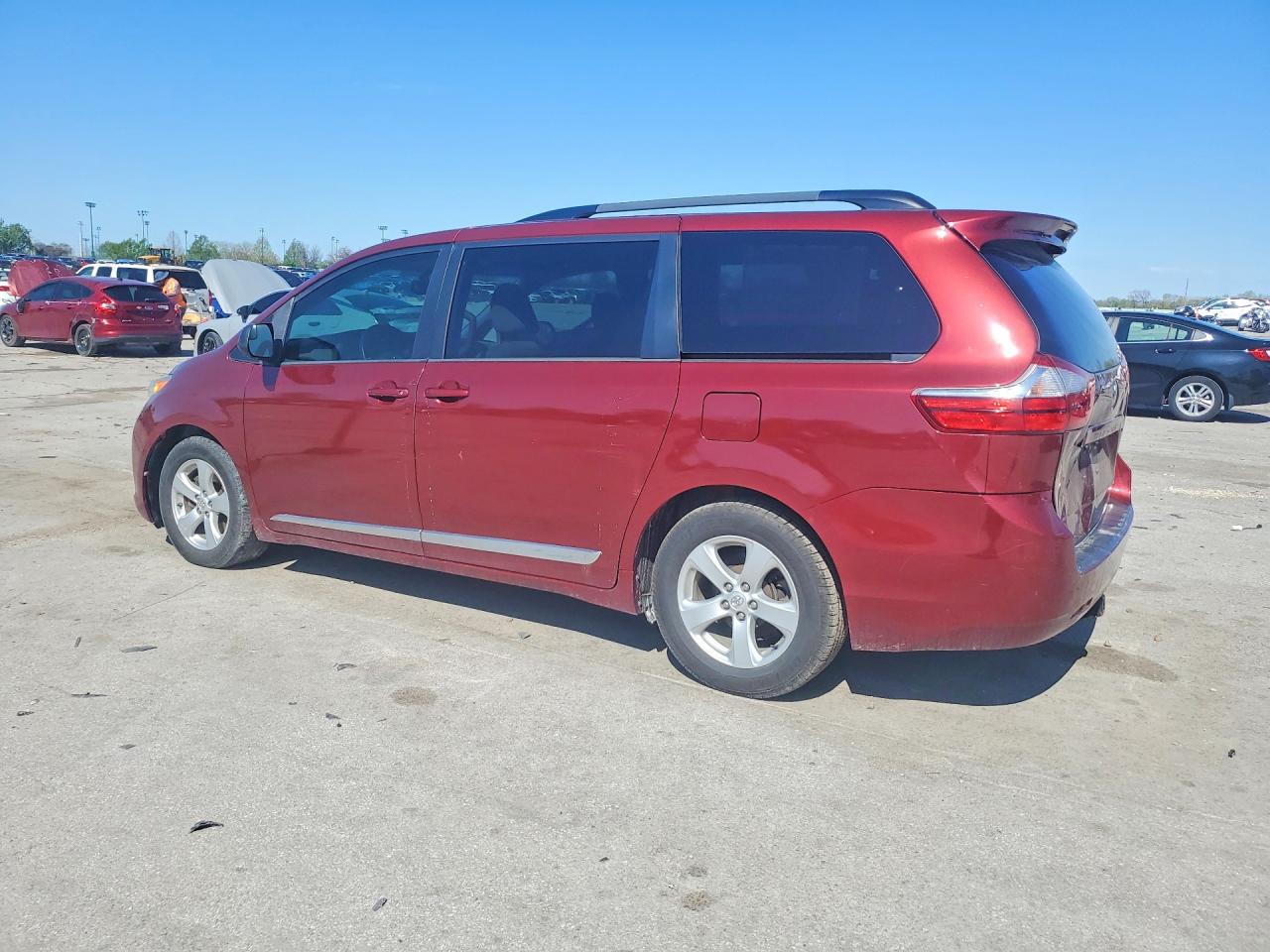 Toyota Sienna Le 8-passenger