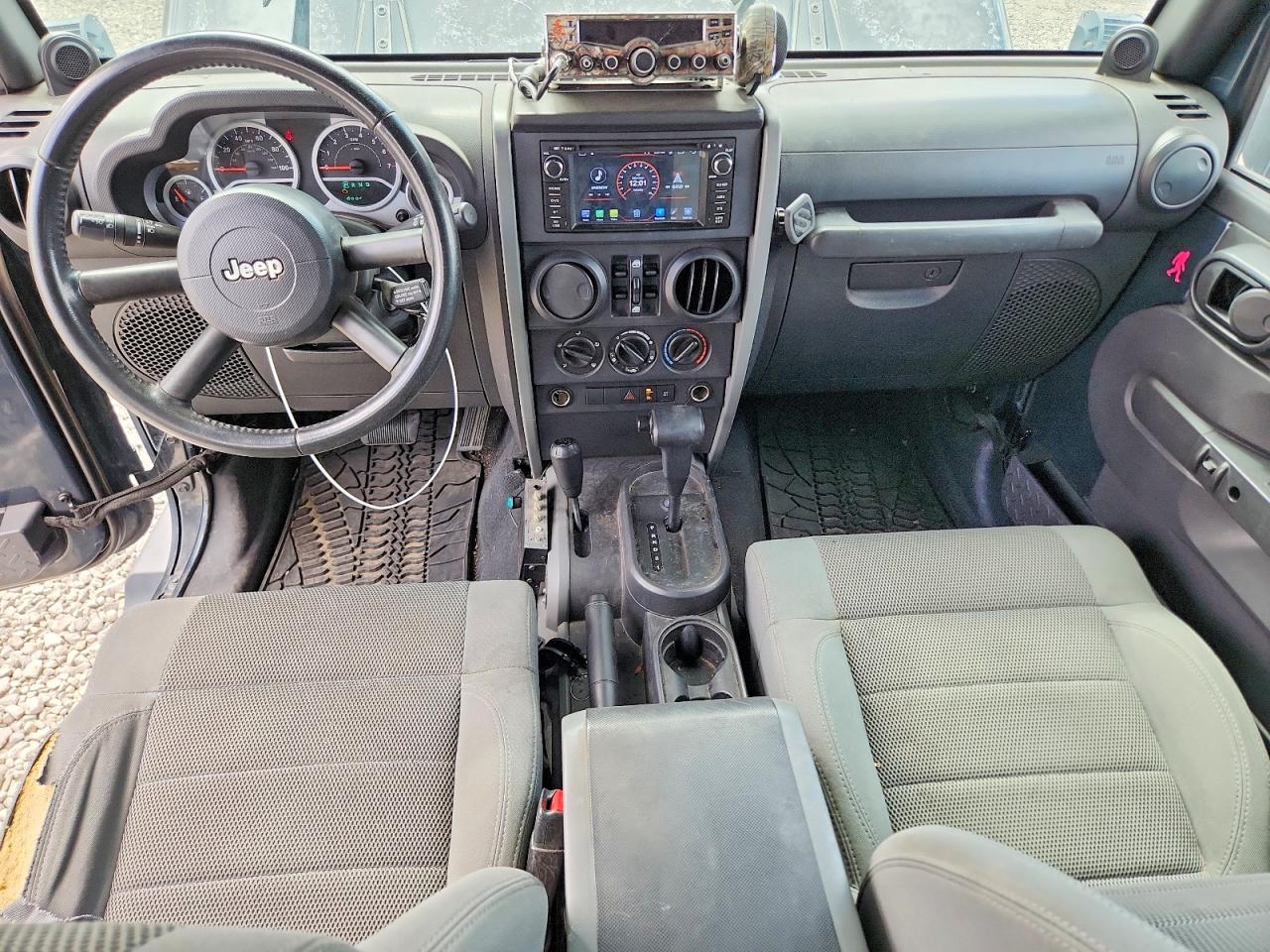 Jeep Wrangler Sahara