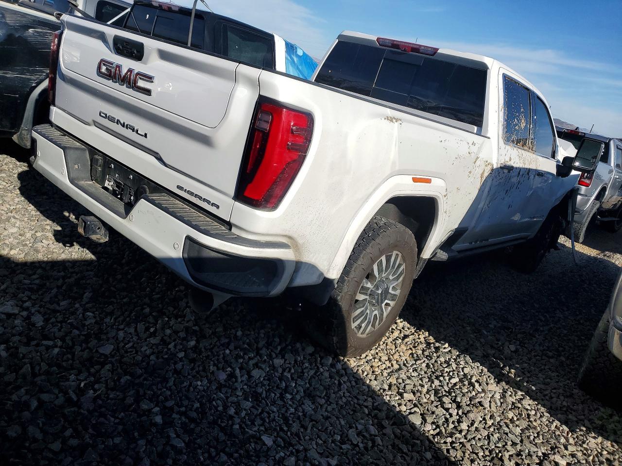 GMC Sierra K2500 Denali