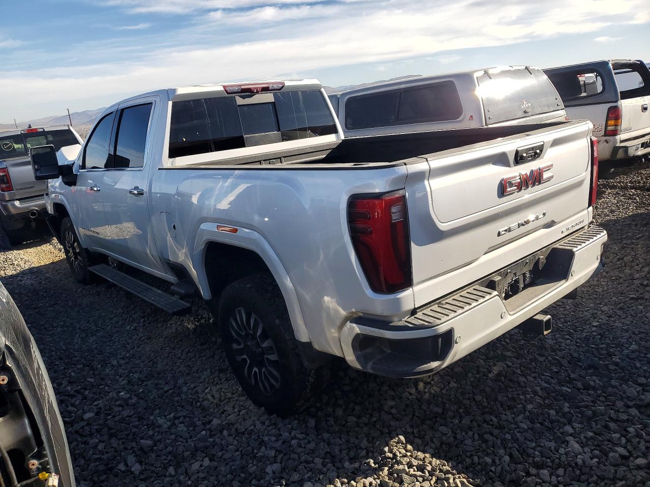 GMC Sierra K2500 Denali