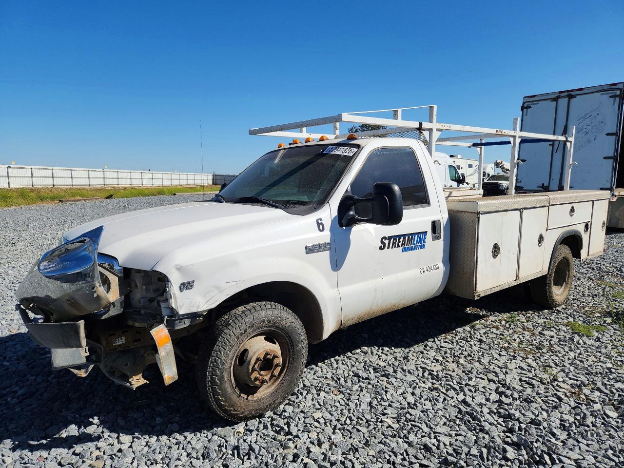 Salvage Ford F-350 Image