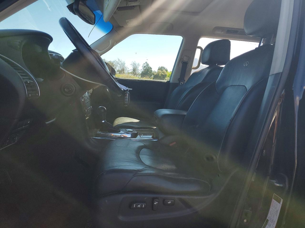 INFINITI Qx Base