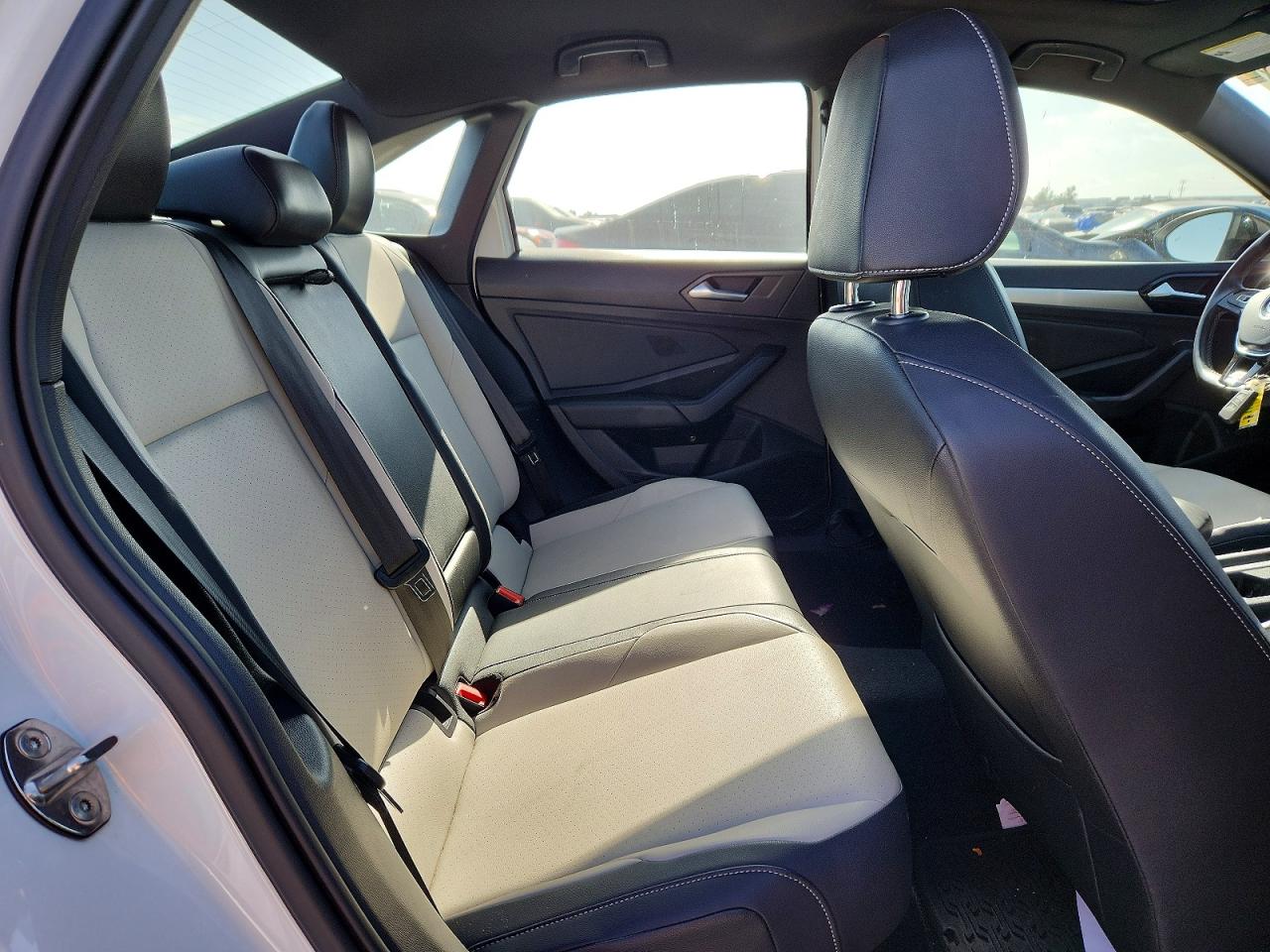Volkswagen Jetta S