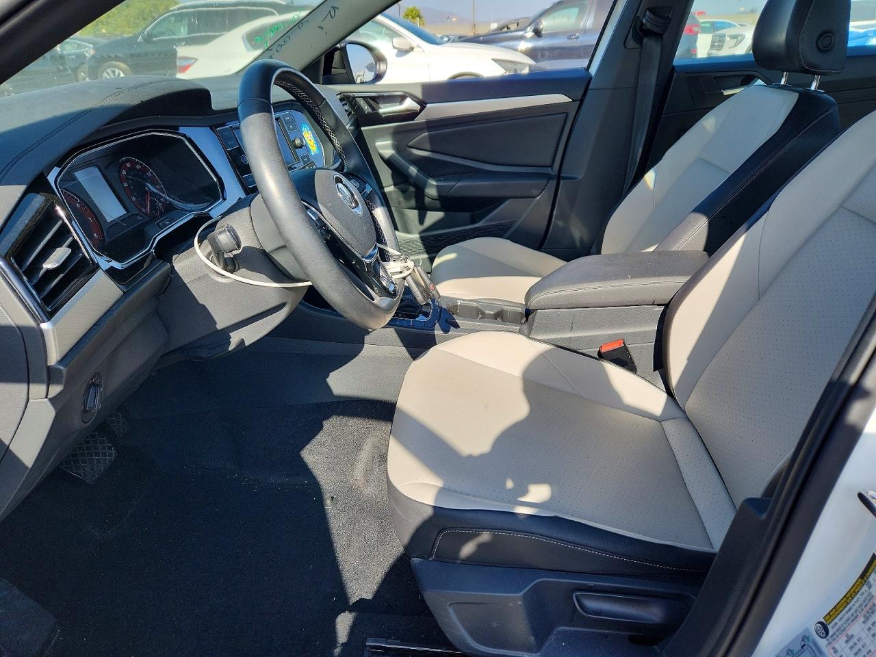 Volkswagen Jetta S