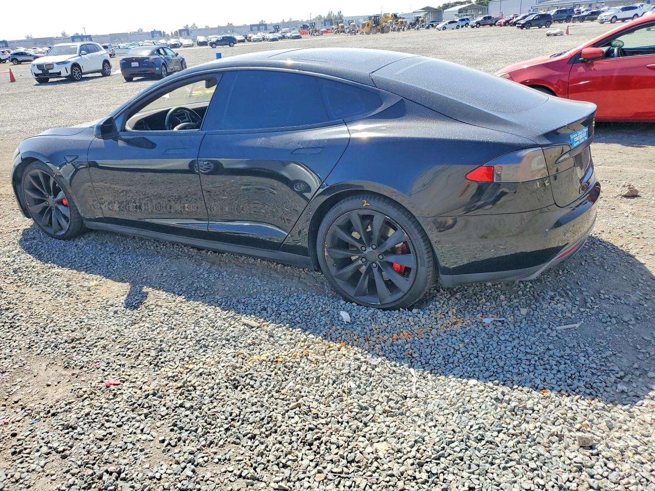 Tesla Model S 85d