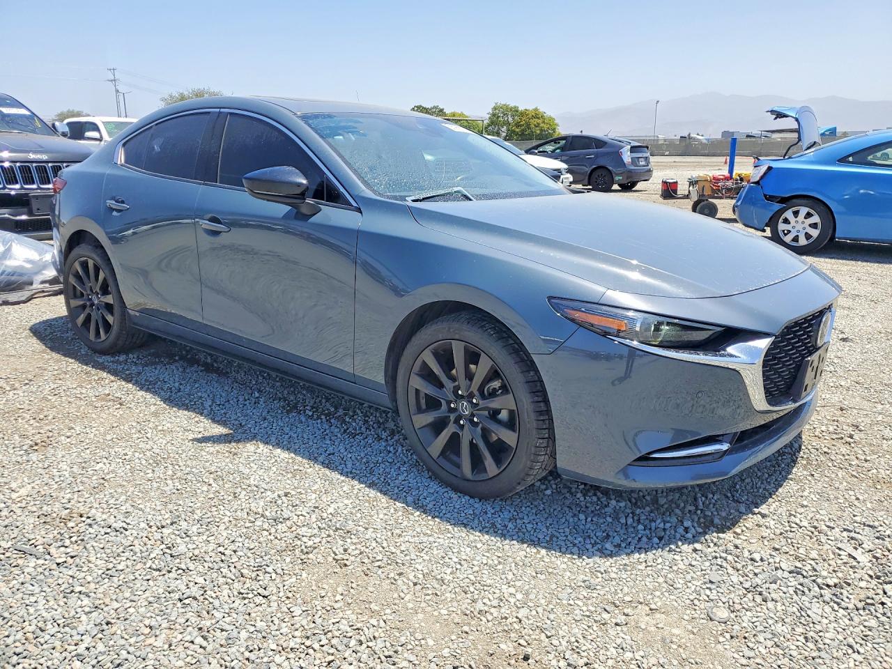 Mazda 3 Premium Plus
