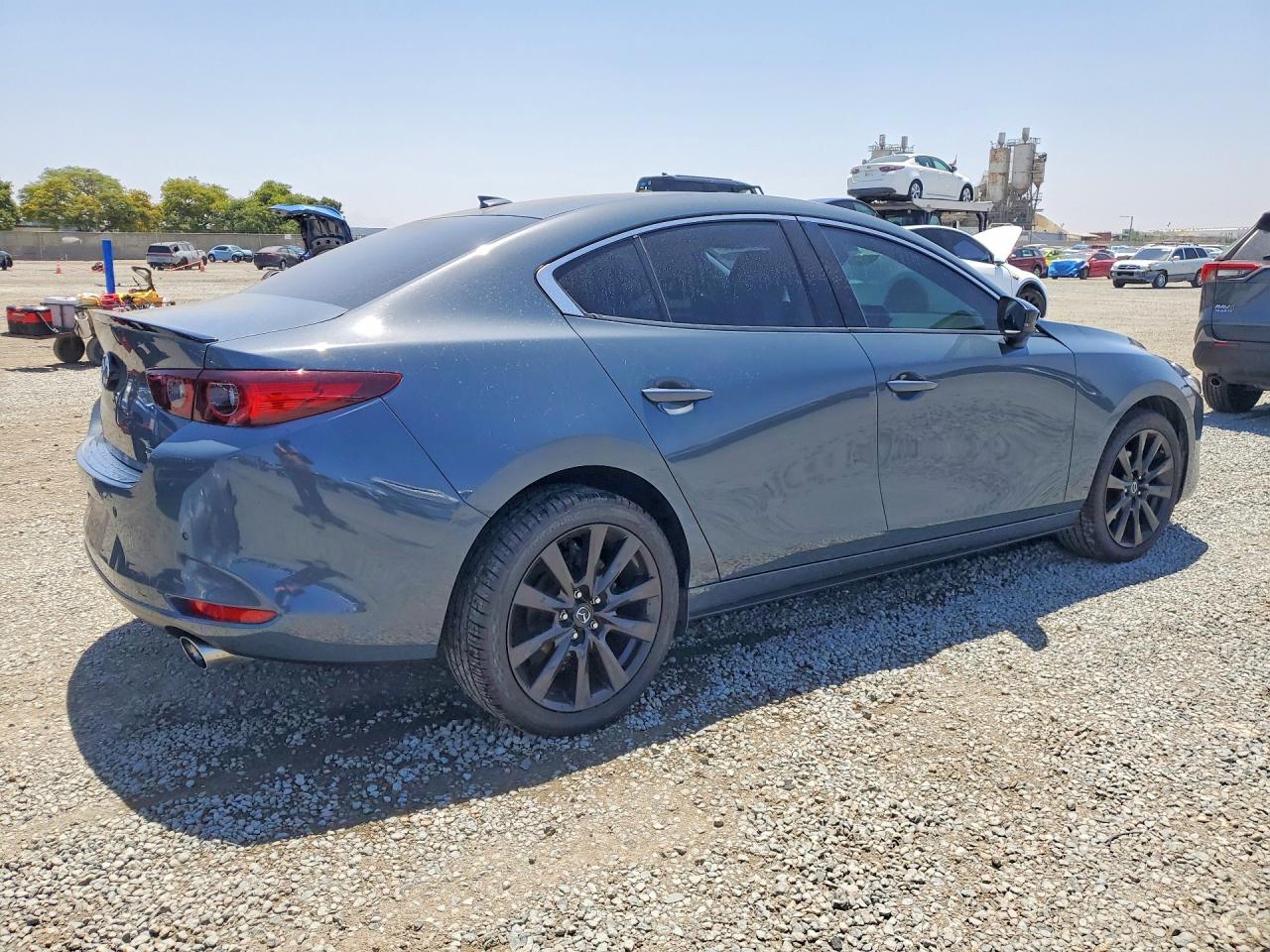Mazda 3 Premium Plus