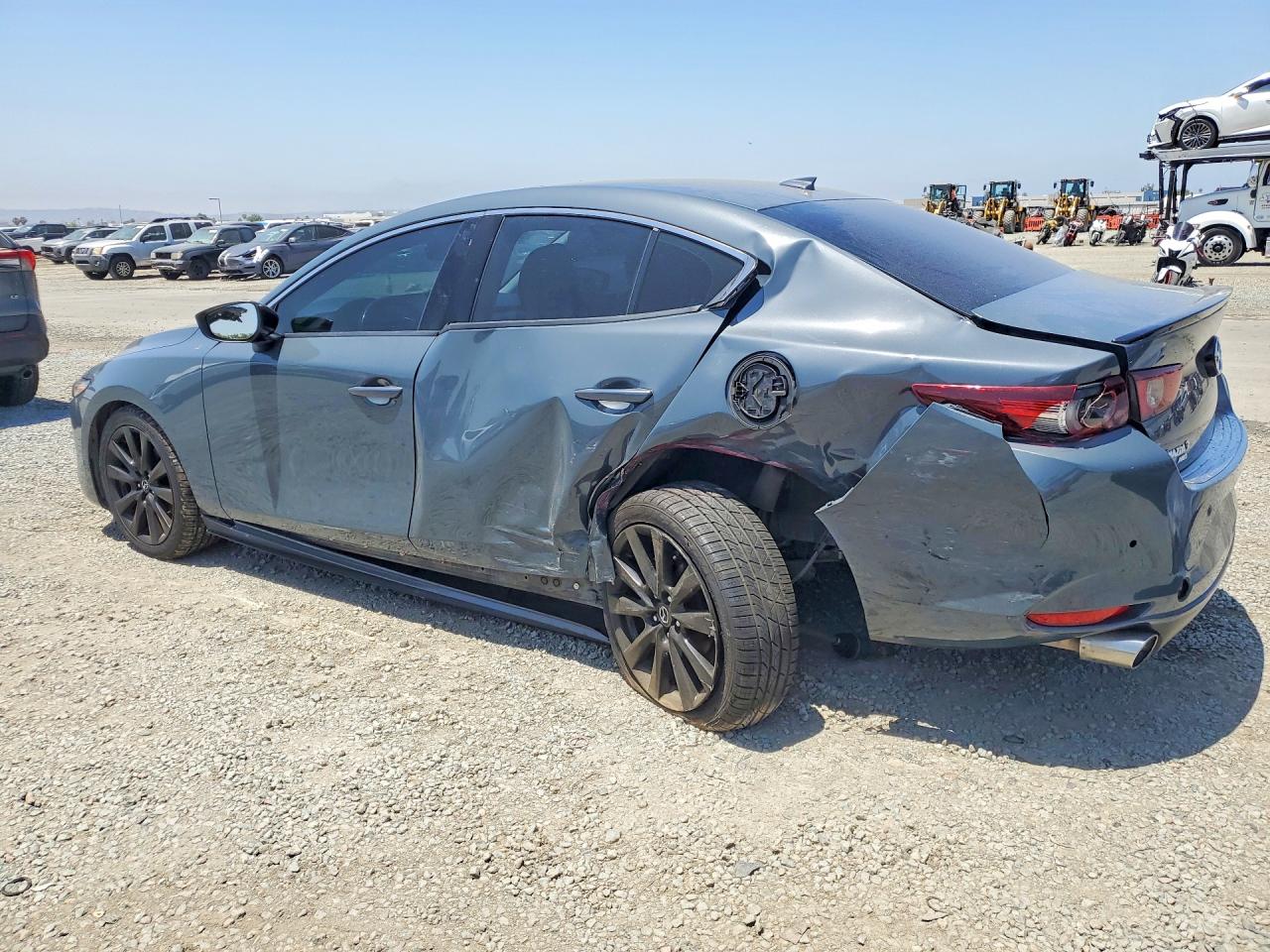 Mazda 3 Premium Plus