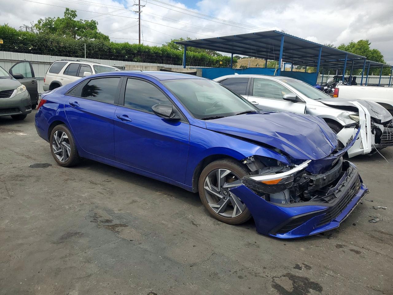 Hyundai ELANTRA Sel Sport